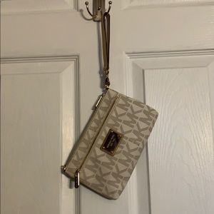 Michael Kors wristlet